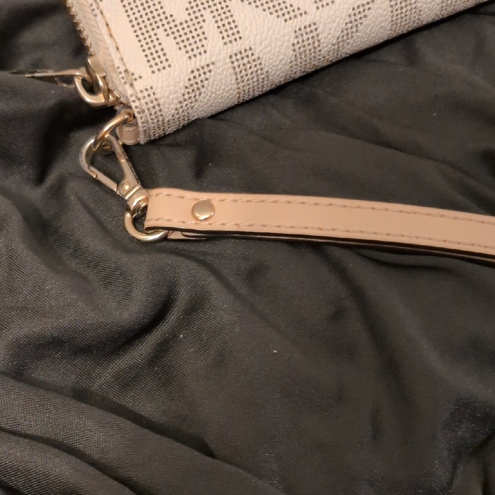 Michael Kors Beige Logo Wristlet - Picture 3 of 14